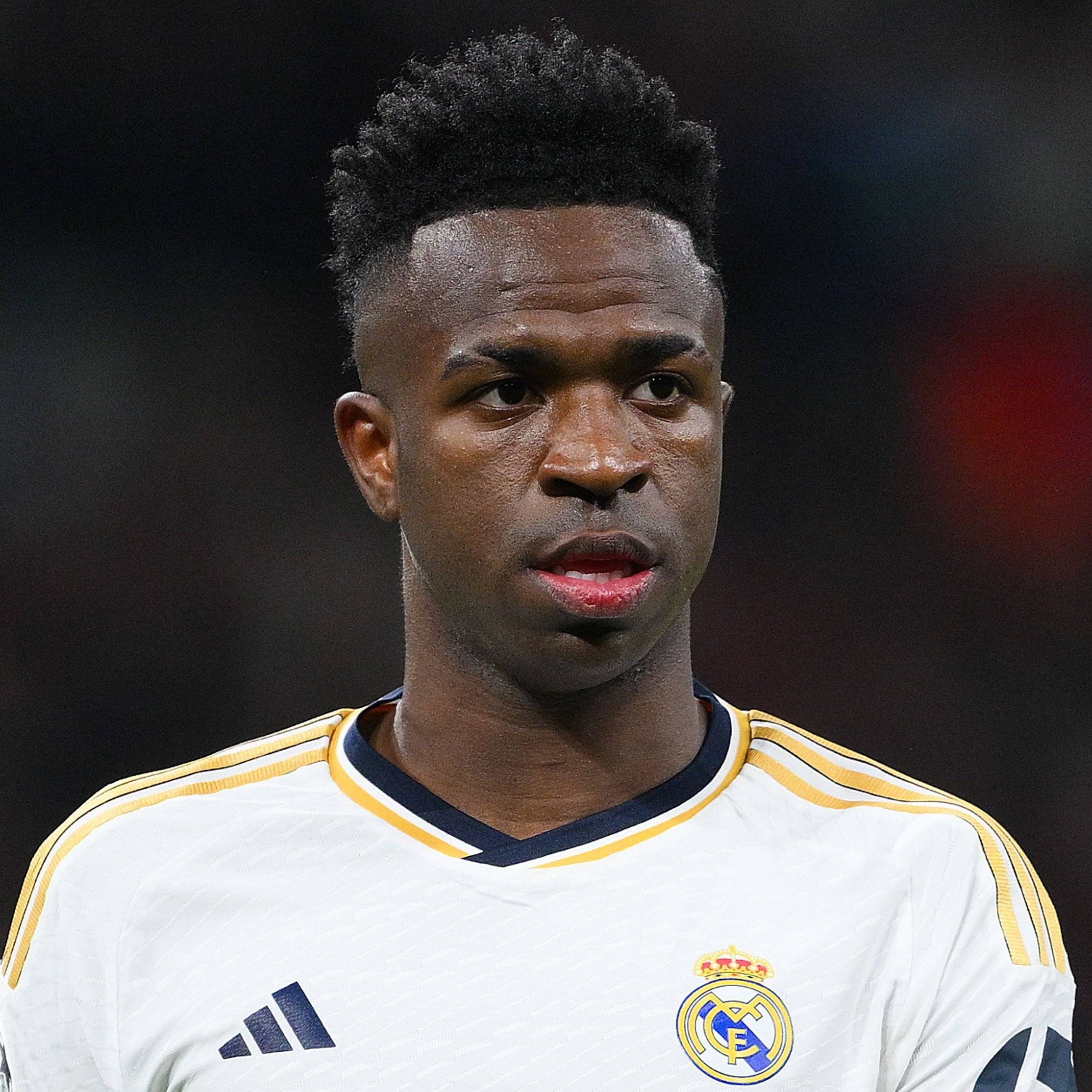 金年会官方网站-今夜突围战来临，皇家马德里围绕CBA常规赛回应争议，目标明确，年轻球员得到机会